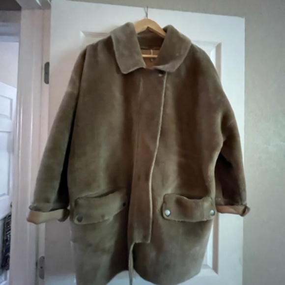 Free People over sized faux fur and vegan leather lined coat. - Picture 1 of 3